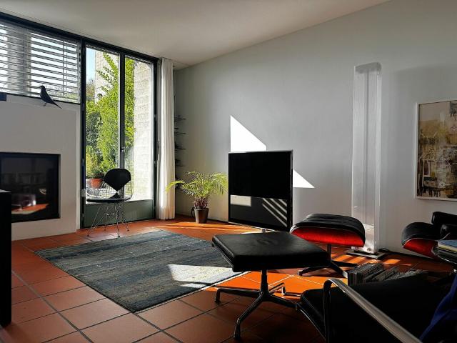 Zeitlose Architektur trifft auf überraschende Wohnqualität