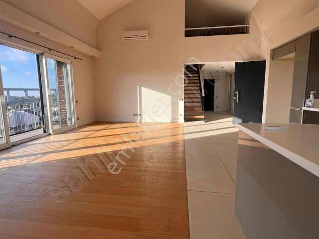Zekeriyaköy Kent Optimum Sitesi 3+1 Müstakil Çatı Dubleks Daire