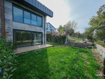 ZEKERİYAKÖYÜN KALBİNDE DOĞAYLA İÇ İÇE LÜKS BİR YAŞAM, 4+1 VİLLA