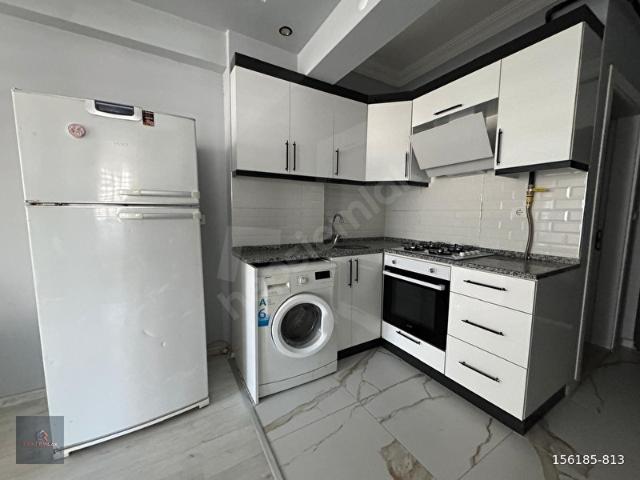 ZEKİ EMLAK'TAN MURADİYE MH. CADDE ÜSTÜNDE KİRALIK 1+1 EŞYALI DAİRE