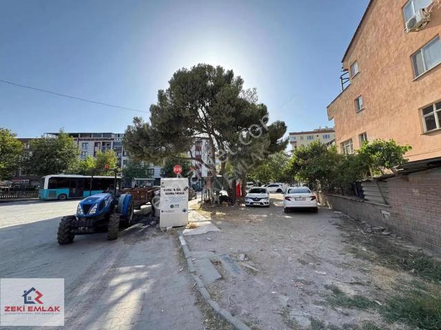 Zeki Emlak'tan Muradiyede Caddeye Yakın 3+1 Arakat Kiralık Daire