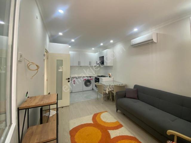 Zerdalilik Mahallesinde B.onat Caddesi Yakını Full Eşyalı 1+1