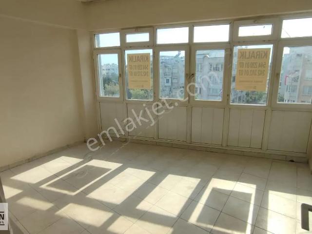 Zerdalilikte Geniş Balkonlu Aydınlık 2+1 Kiralık Daire