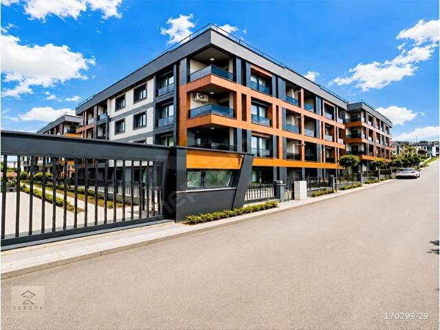 ZEROVA'DAN BEYLİKDÜZÜ'NDE BUTİK SİTE İÇİ GENİŞ 4+2 DAİRE