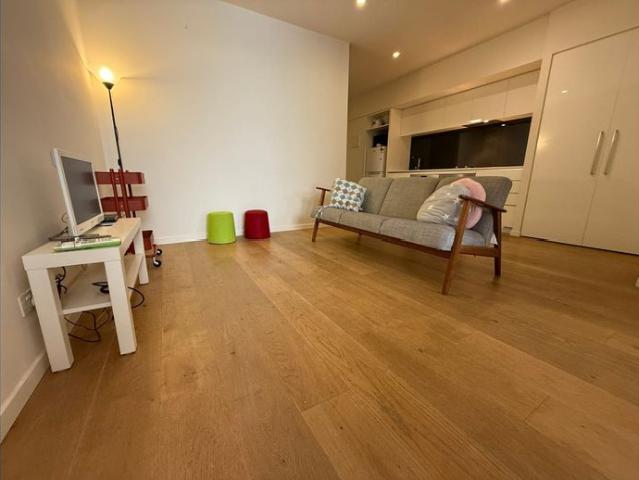 Zest Carlton 1 Bedroom + 1 Bathroom Apartment