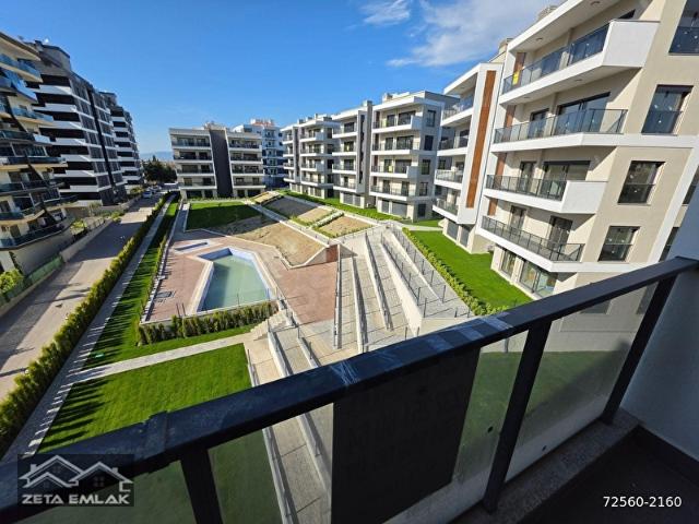Zeta'dan Gaziemir Beyazevler Mh Site İçi Sıfır Ara Kat 3+1 Daire