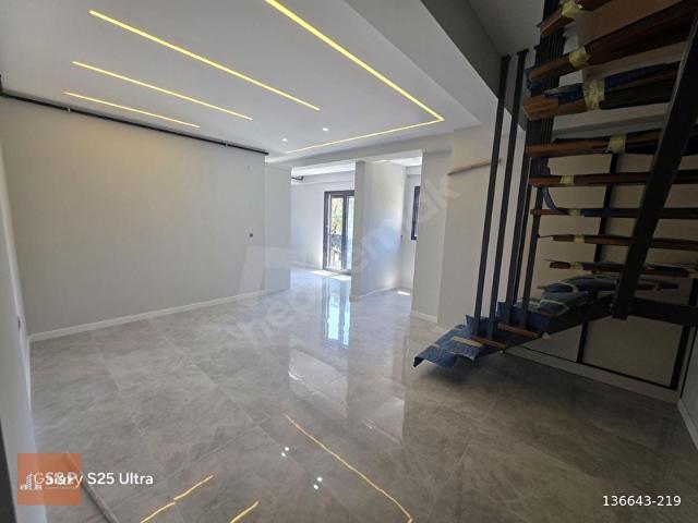 ZEYTİNALANI MERKEZE YAKIN DENİZ MANZARALI DAİRE