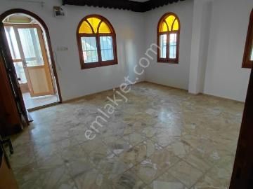 Zeytinalanı’nda Kiralık 2+1 Daire