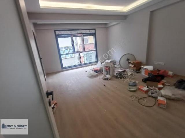Zeytinburnu Telsizde Caddeüstü 3+1 Asansörlü Sıfır Satılıkdaire