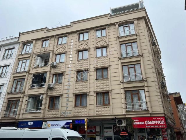 Zeytinburnu Veliefendi’de Satılık Dubleks Daire