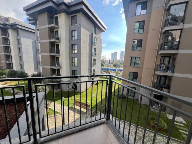 Zeytinburnu Meydan Rezerv De Kiralık 2+1 Daire