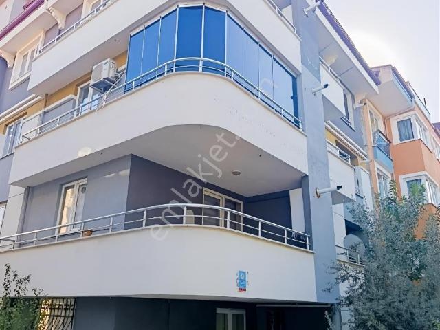 Zeytinköy De Böyle Balkonlu Aaprt Yok