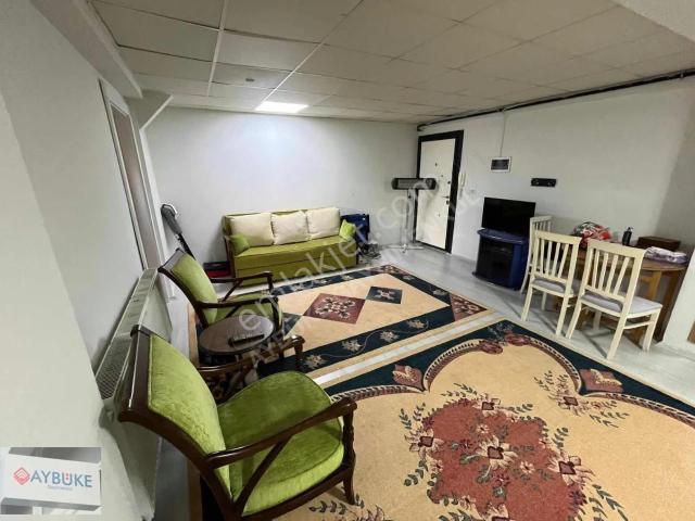 Zeytinköy'de 75 M2 2+1 Eşyalı Apart