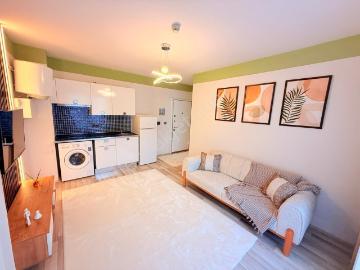 Zeytinköyde Havuzlu Güvenlikli Sitede Eşyalı Kiralık 1+1 Apart