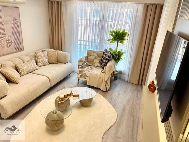 Zeytinköyde Havuzlu Sitede 1+1 Arakat Satılık Suit Daire