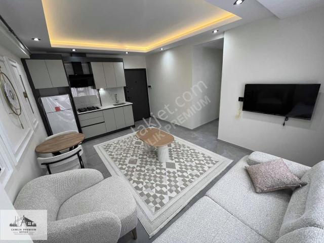 Zeytinköy'de Sıfır Binada Full Eşyalı Çok Geniş Fırsat 1+1 Daire