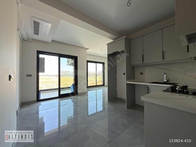Zeybek'te, Şehir Hastanesi'ne Komşu Kiralık Premium 1+1 Daire