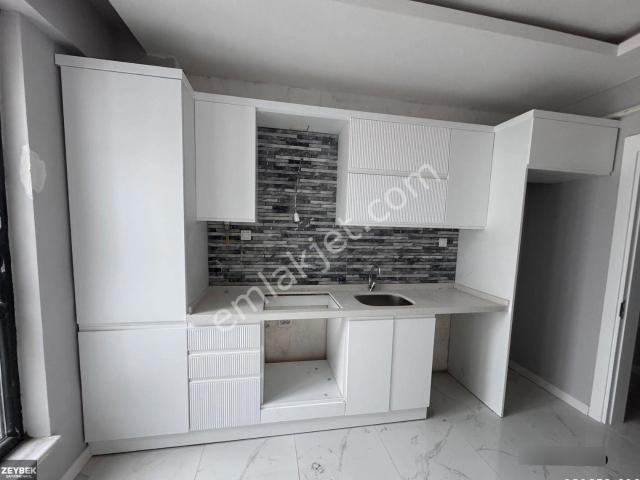 Zeybek Emlaktan Kurtuluşta 2+1 Sıfır Dairemiz Kiralıktır