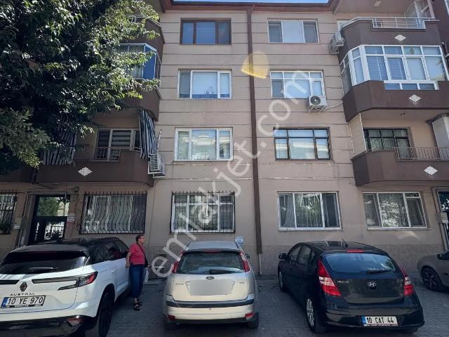 Zeybek Emlaktan Kurtuluş Mahallesinde 3+1 Dairemiz Satılıktır