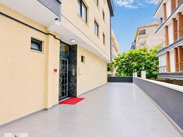 ZEYN'DEN BEYLİKDÜZÜ YAKUPLU SIFIR KELEPİR 3+1 METROBÜSE 7 DKK