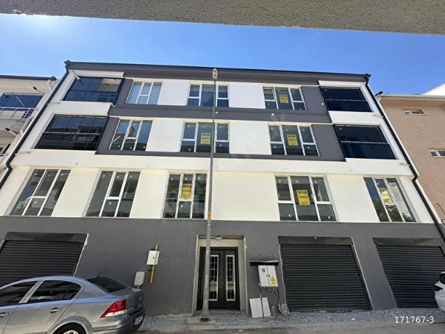 ZEYSAT'TAN ÇAMLICA BATIKENT SINIRINDA GENİŞ BALKONLU 2+0 DAİRE