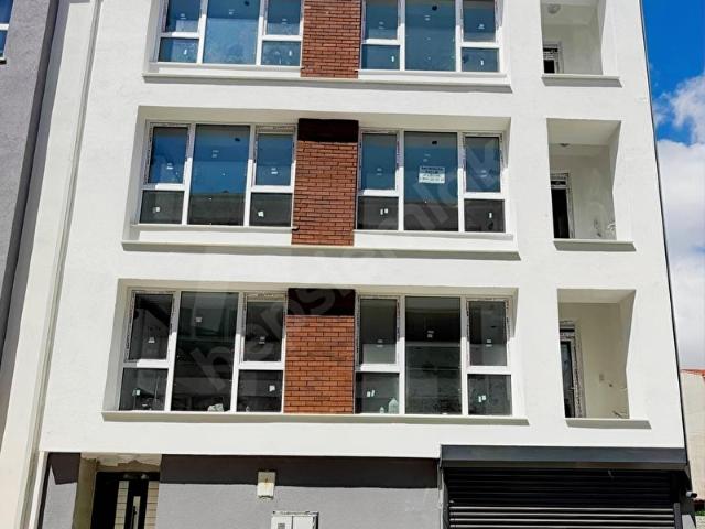 ZEYSAT'TAN GÜNDÜZ ÖKÇÜN CADDESİNE YAKIN 2+0 DAİRE