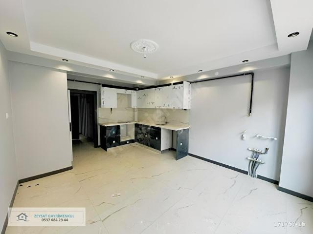 ZEYSAT'TAN PTT KAPALI PAZAR YAKINI KİRALIK 1+1 DAİRE