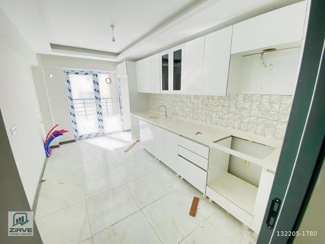 ZİRVE EMLAKTAN BEŞİKKAYA MAH 3+1 1 KAT SIFIR GÜNEY CEPHE DAİRE