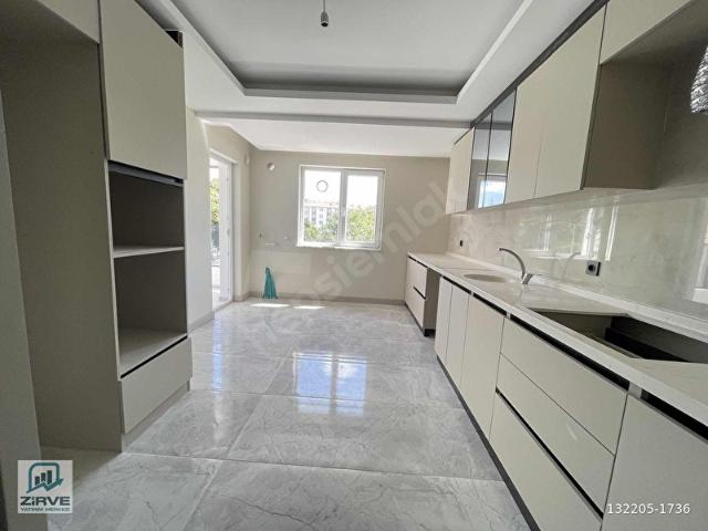 ZİRVE EMLAK'TAN YERDEN ISITMA ULTRA LÜKS FIRSAT SATILIK DAİRE
