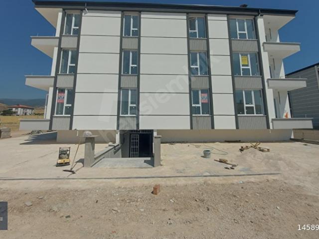 ZİRVE EMLAKTAN YUNUS EMRE MAHALLESİ'NDE SATILIK 2+1 DAİRE