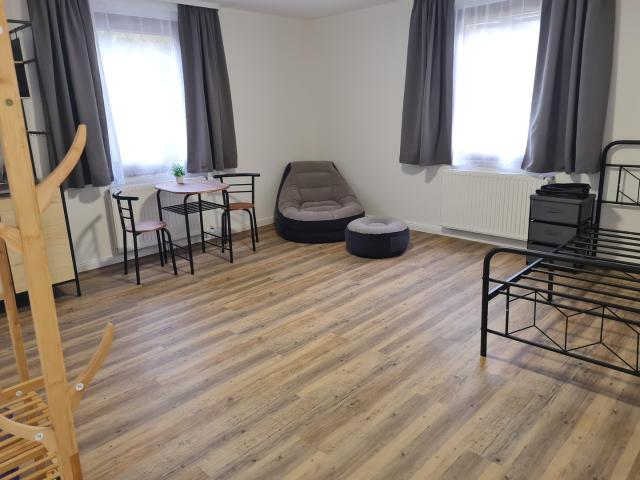 ZIMMERvermietung / MonteurZIMMER WG