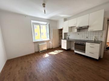 Zimmer Küche Wohnung in ruhiger Stadtlage!