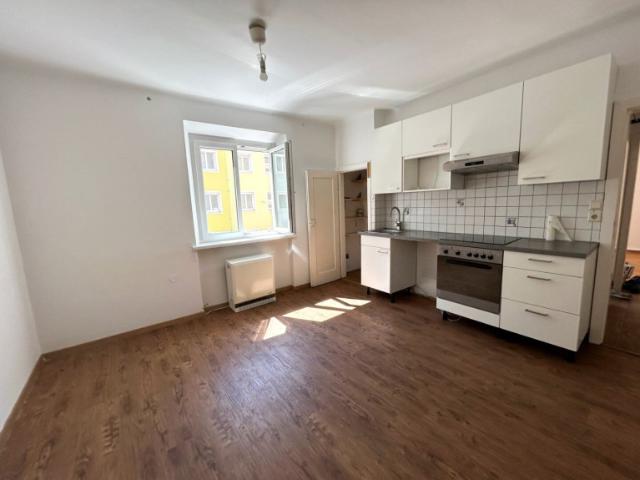 Zimmer Küche Wohnung in ruhiger Stadtlage!