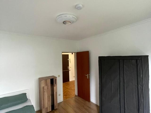 Zimmer in 3er WG in der Hermann Böse Straße frei. Weiteres Zimmer ab 01.08.2026 frei