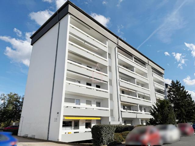 Zimmer mit Aussicht! Helle 2 Zimmer Wohnung mit Loggia. Raumwunder ganz ruhig und ganz wunderbar!