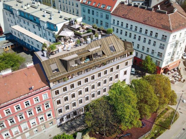 Zimmermannplatz 6 | Generalsanierte 4 Altbauwohnung mit 10 m² Innenhofbalkon und moderner Luftwärmepumpe