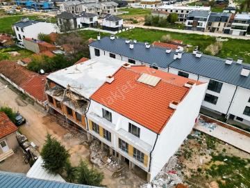 Zincirlikuyu Mah.aşağısöğütönü Sınırında Satılık 4+1 Villa
