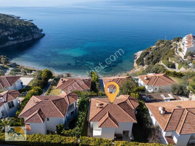 Zinos Villalarında Özel Koya Sahip Prestijli Konumda Özel Havuzlu Villa