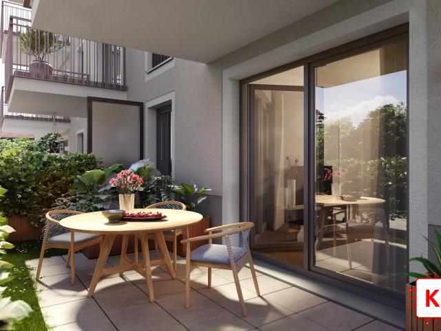 Zinsgünstiges KfW Darlehen möglich! Exklusive 4 Zimmer Wohnung mit Südloggia!