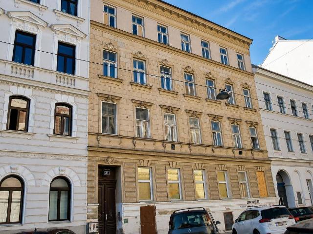 Zinshaus mit getrennten Einheiten und Aufteilung