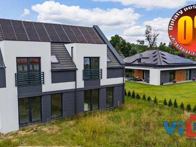 Do sprzedania nowoczesny dwupoziomowy apartament z ogródkiem