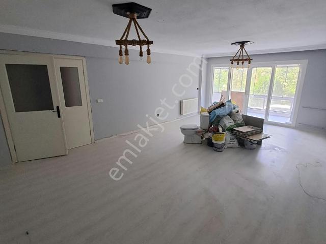 Zirve Emlaktan Yenikent Duru Sitesinde Kiralık 3+1 135 M²