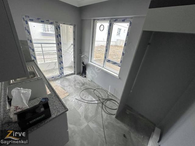 Zirveden Yeşıltepe Mahallesinde 2+1 Uygun Fiyatlı Giriş Daire