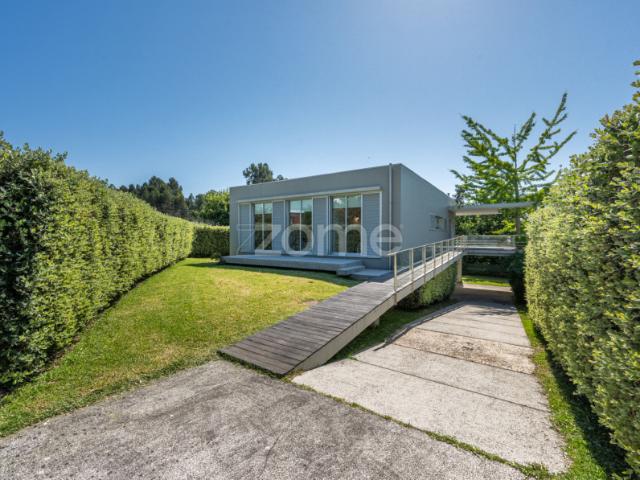 Zome Portugal Moradia T3 com Piscina e Jardim em Seixas, Caminha ZMPT593172
