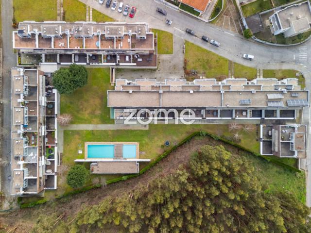 Zome Portugal Moradia T3 em Condomínio Fechado para Arrendamento. ZMPT591326