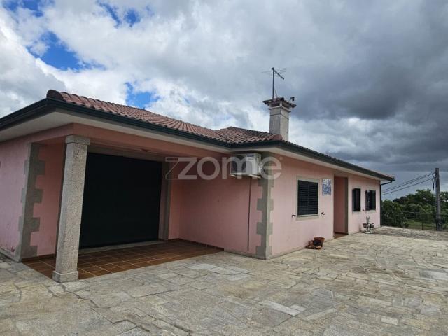 Zome Portugal Moradia T3 para Arrendamento – Justes, Vila Real ZMPT588696