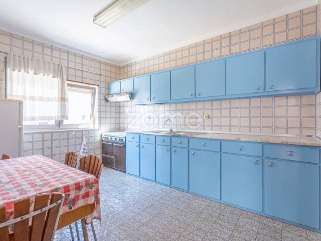 Zome Portugal ANDAR MORADIA T4 PARA ARRENDAMENTO ZMPT592195