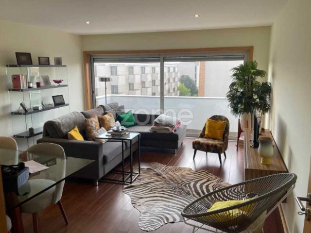Zome Portugal Apartamento T1 mobilado para arrendamento no Candal ZMPT592943