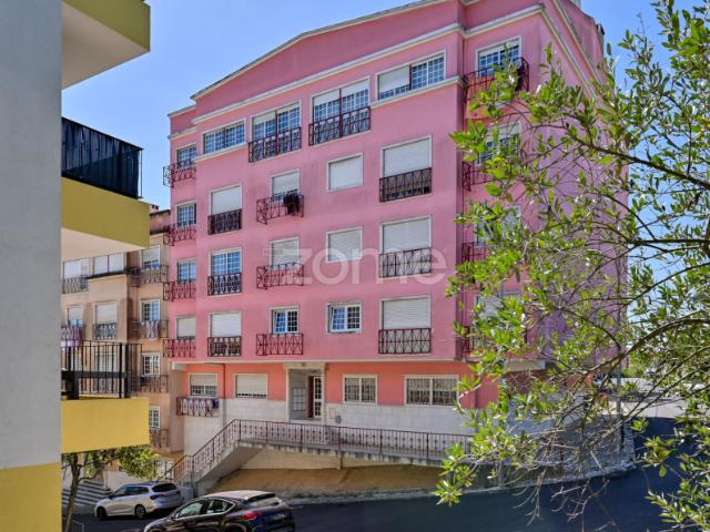 Zome Portugal Apartamento T2 Mobilado para Arrendamento | Serra das Minas ZMPT593003