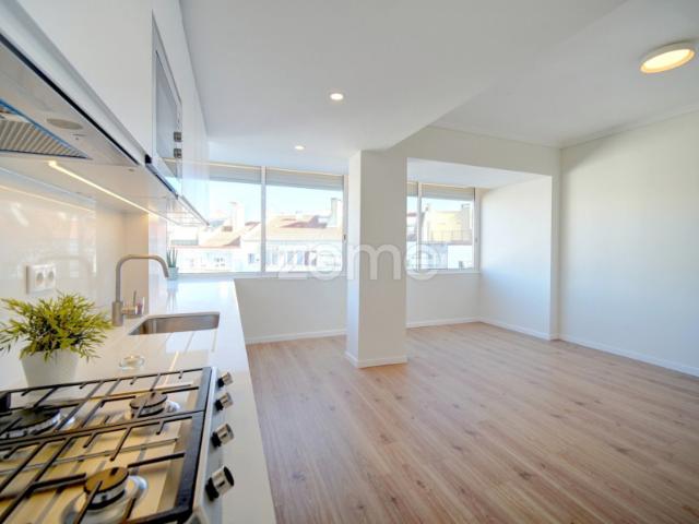 Zome Portugal Apartamento T2, totalmente renovado, no coração de Benfica ZMPT593834